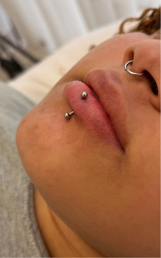 técnica de body piercing